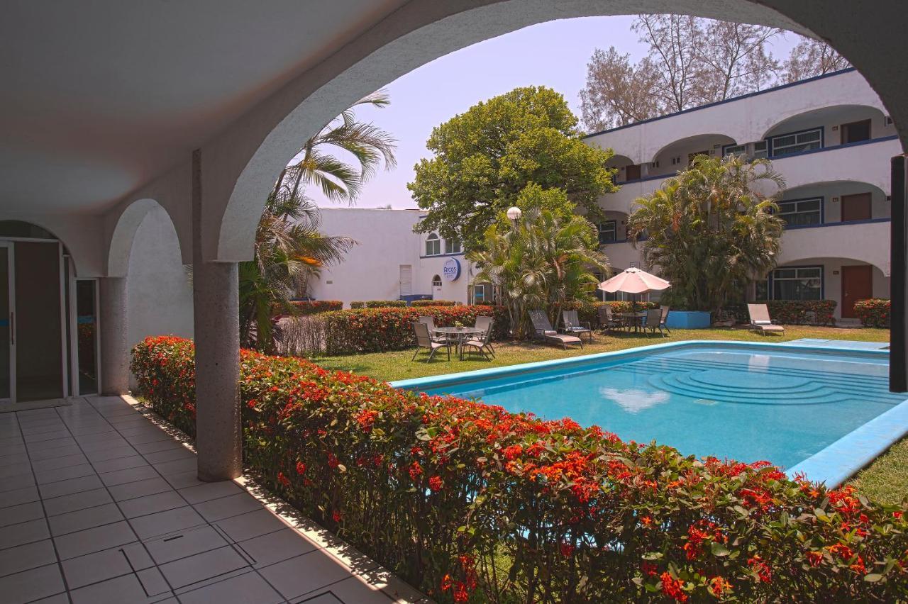 Hotel Arcos Aeropuerto Veracruz Exterior photo